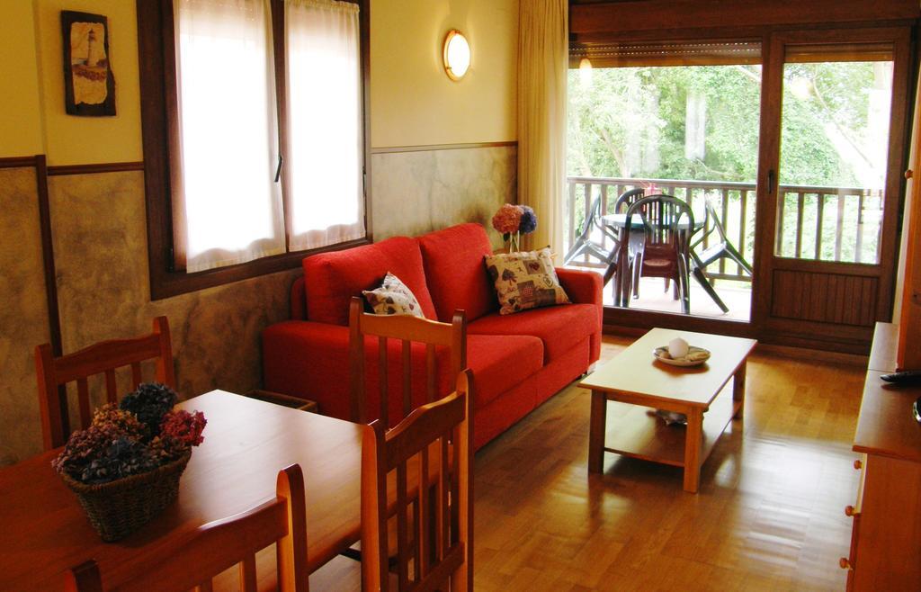 Apartamentos Rurales La Fuente Pesués エクステリア 写真