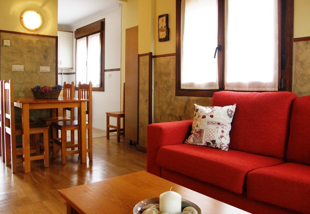 Apartamentos Rurales La Fuente Pesués エクステリア 写真